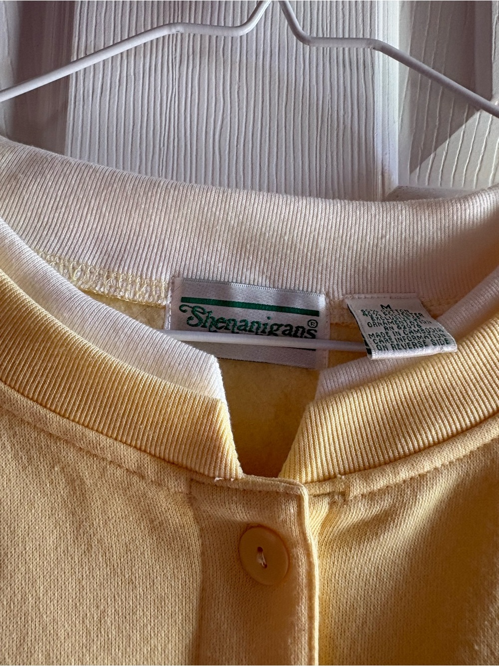 Vintage Shenanigans Floral Cardigan Sweatshirt Yellow Embroidered M Grandmacore - Picture 8 of 9